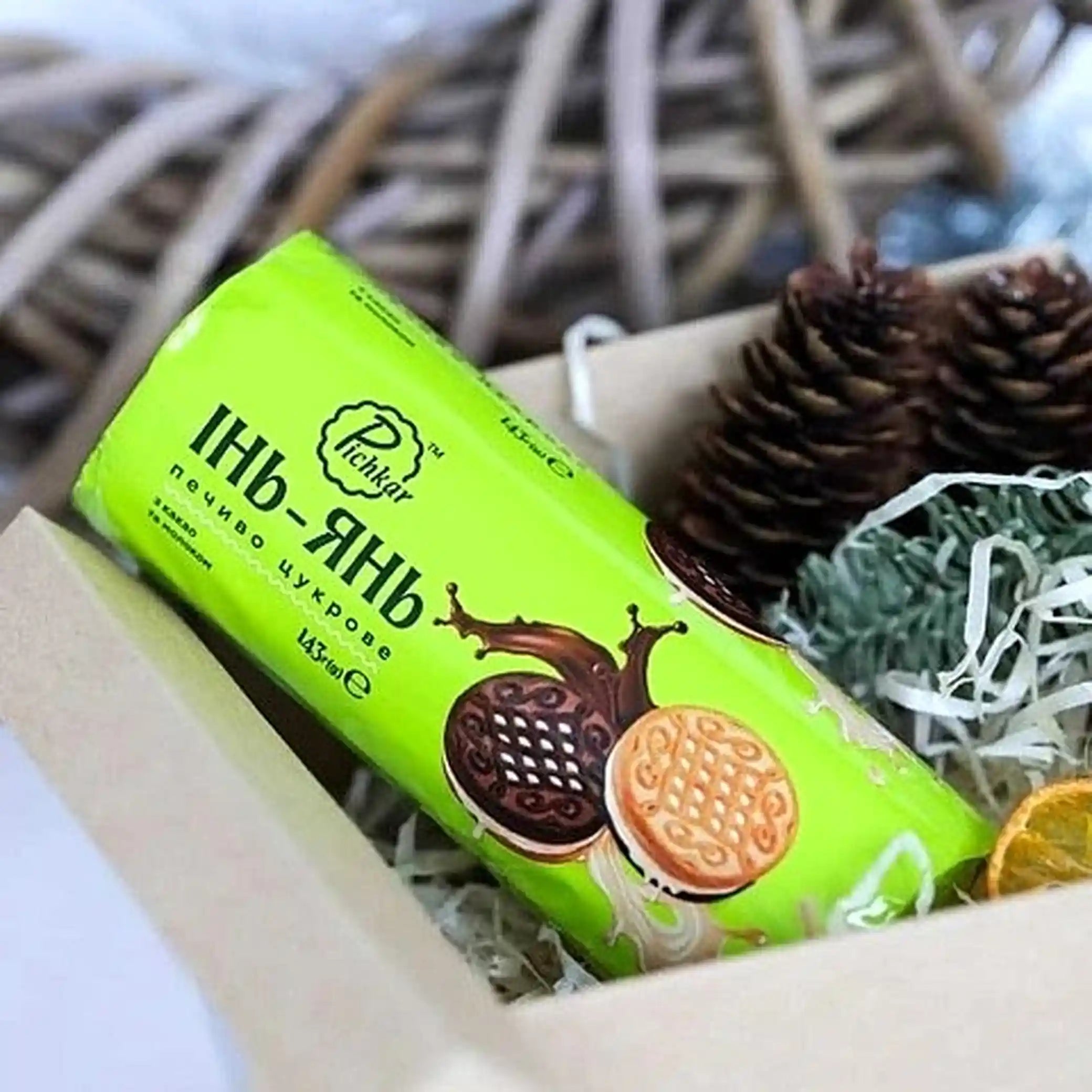 Sendvičové sušenky „Yin–Yang“ 143 g / 42 ks