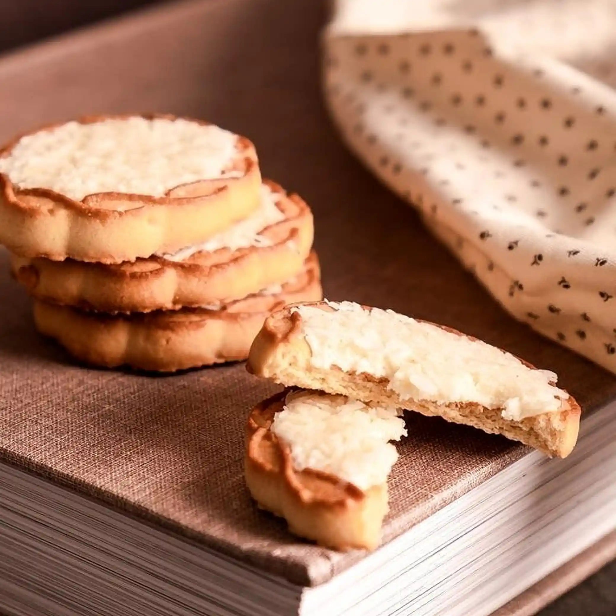 Cukrové sušenky „Polly“ zdobené kokosem, 170 g/30 ks